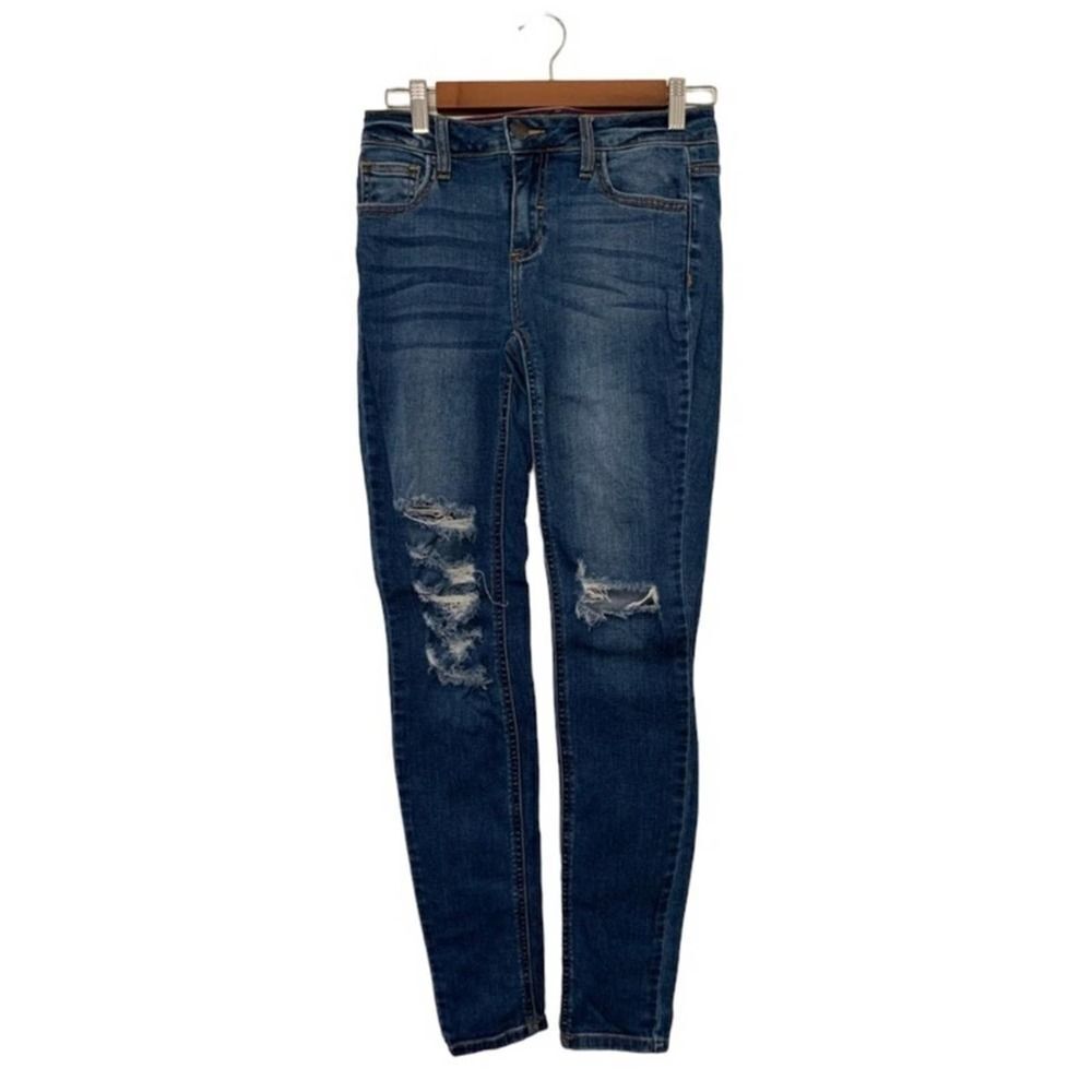 Cello Women’s Junior Medium Wash Skinny Distressed Straight Leg Jean Size 5